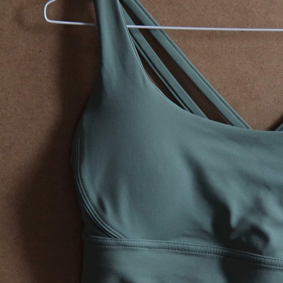 Activewear set - Picture 2 of 5